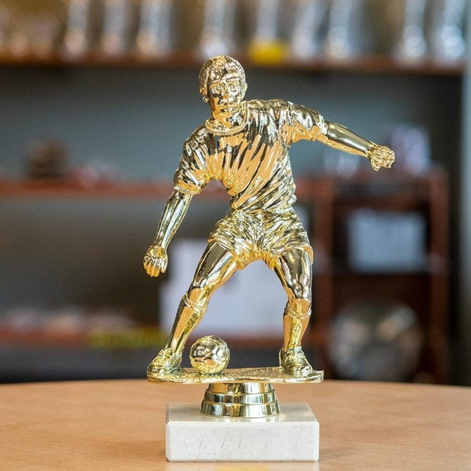 imageye___-_imgi_9_Square2 imageye___-_imgi_9_Square2